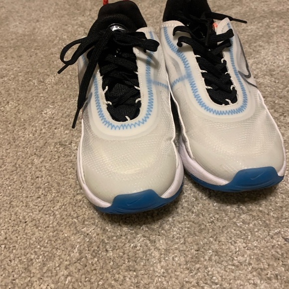 EUC Nike 2090 - Picture 2 of 6